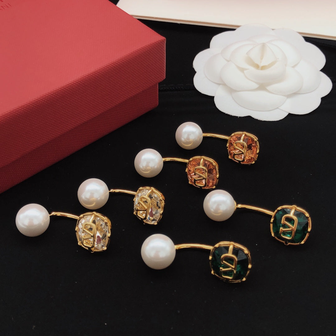 Signature Emblem Pearl-Detail Drop Earrings – Red detail view