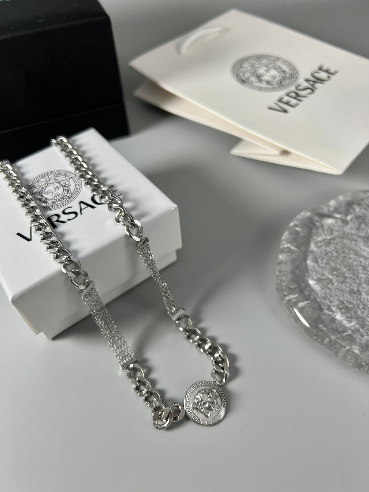 Medusa Head Pendant Necklace in Polished Metal-Tone – Design 06 close-up detail