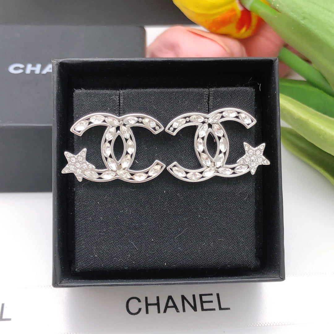Double-C Emblem Stud Earrings in Polished Metal-Tone – Design 381 front product view
