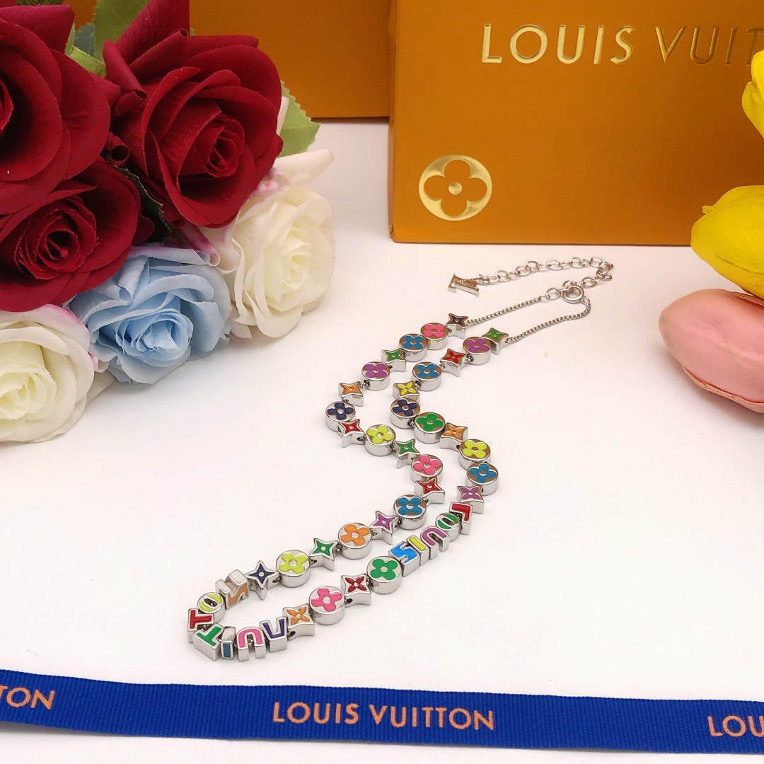 Letter Emblem Bracelet in Gold-Tone – Design 005 close-up detail