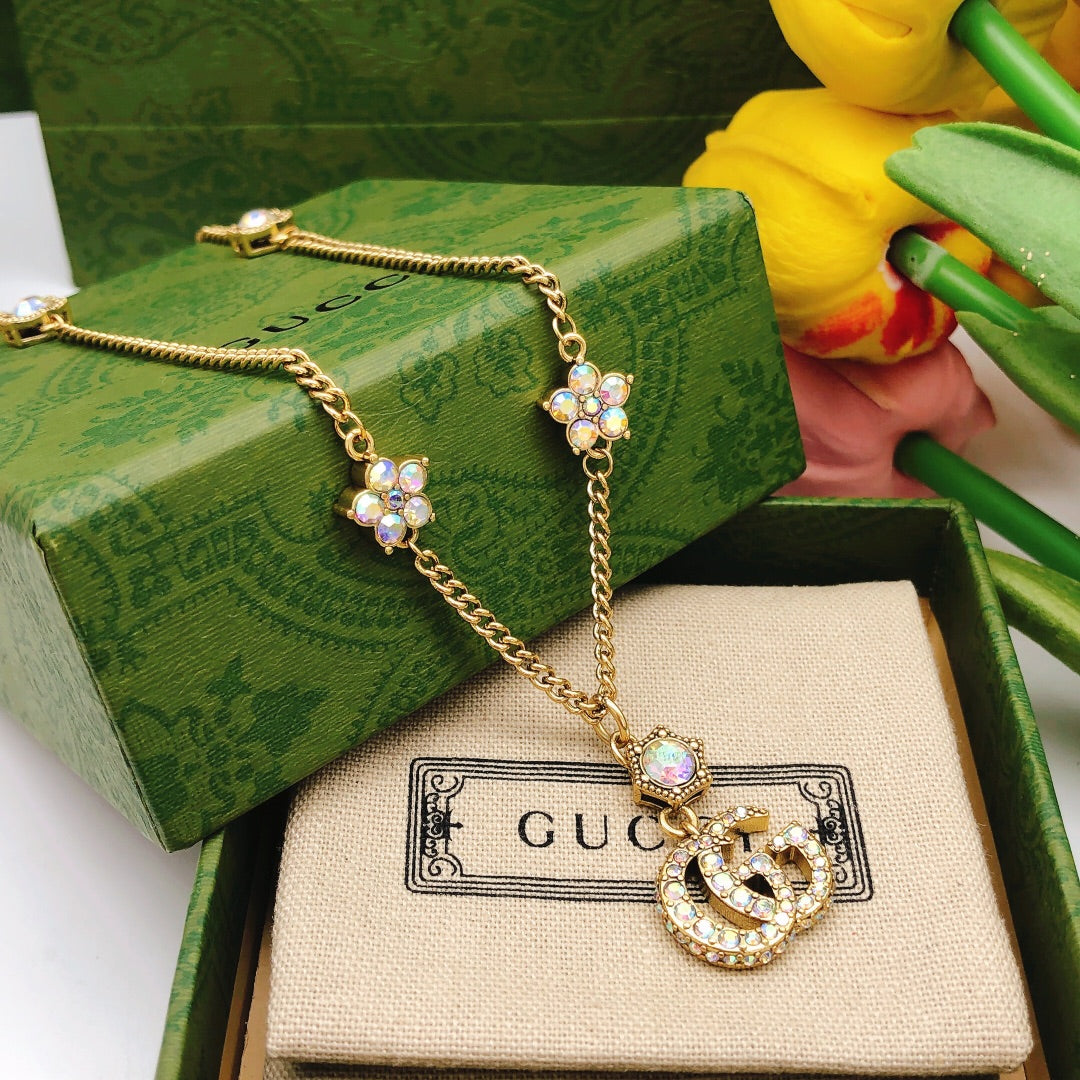 Geometric Emblem Pendant Necklace in Gold-Tone – Design 007 side detail
