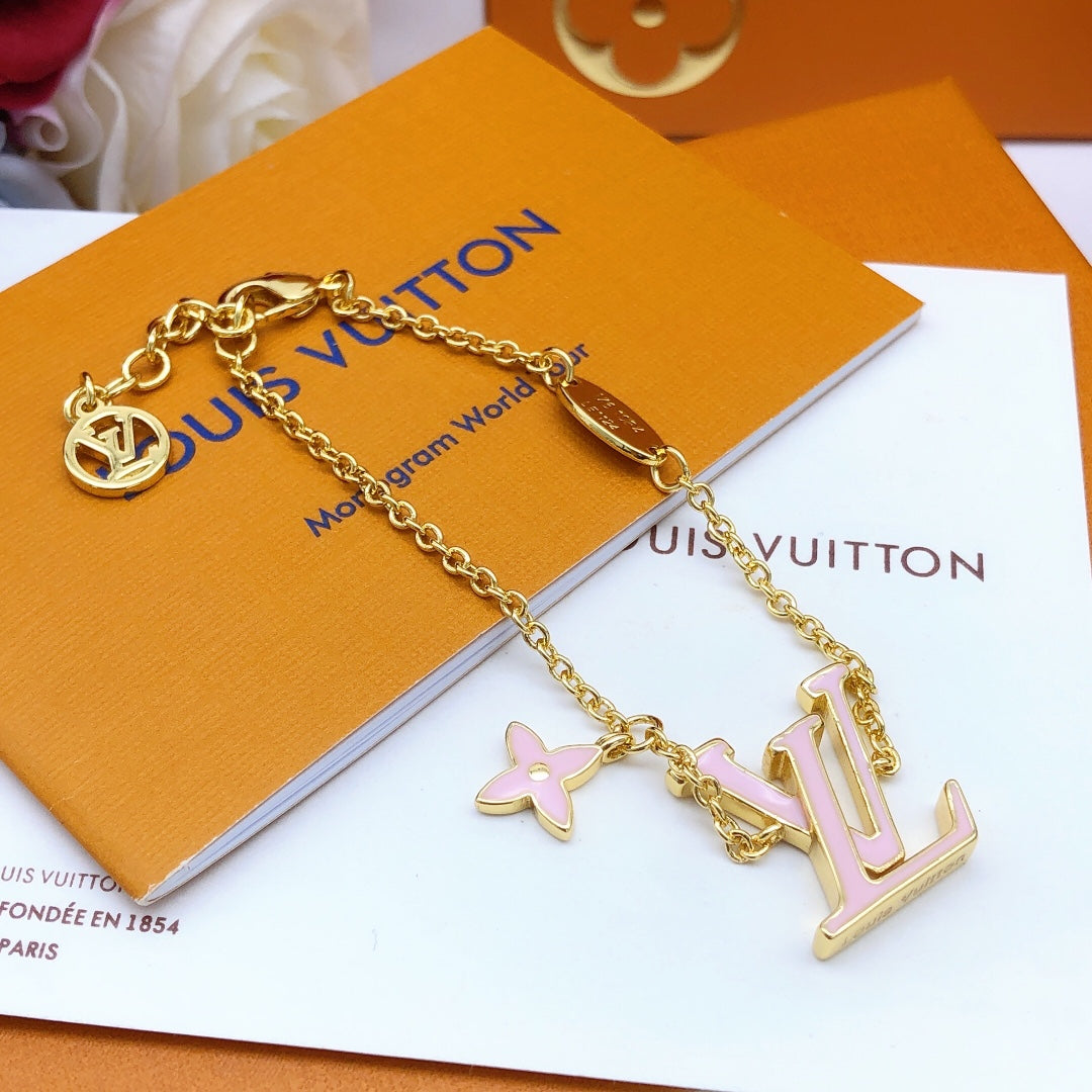 Geometric Emblem Bracelet in Gold-Tone – Pink Detail – Design 006 close-up detail