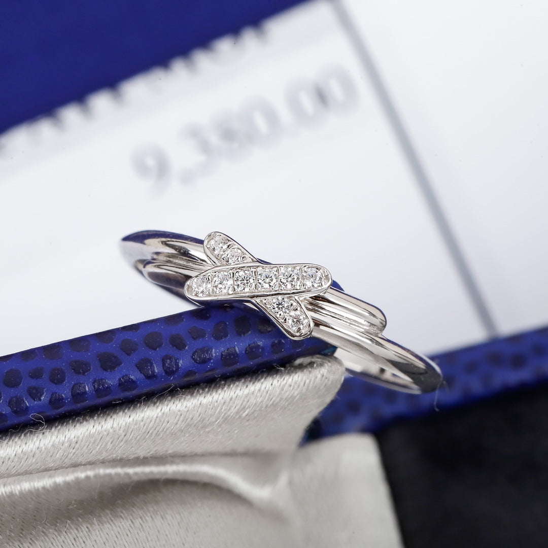Signature Emblem Statement Ring in Gold-Tone – Design 003 close-up detail