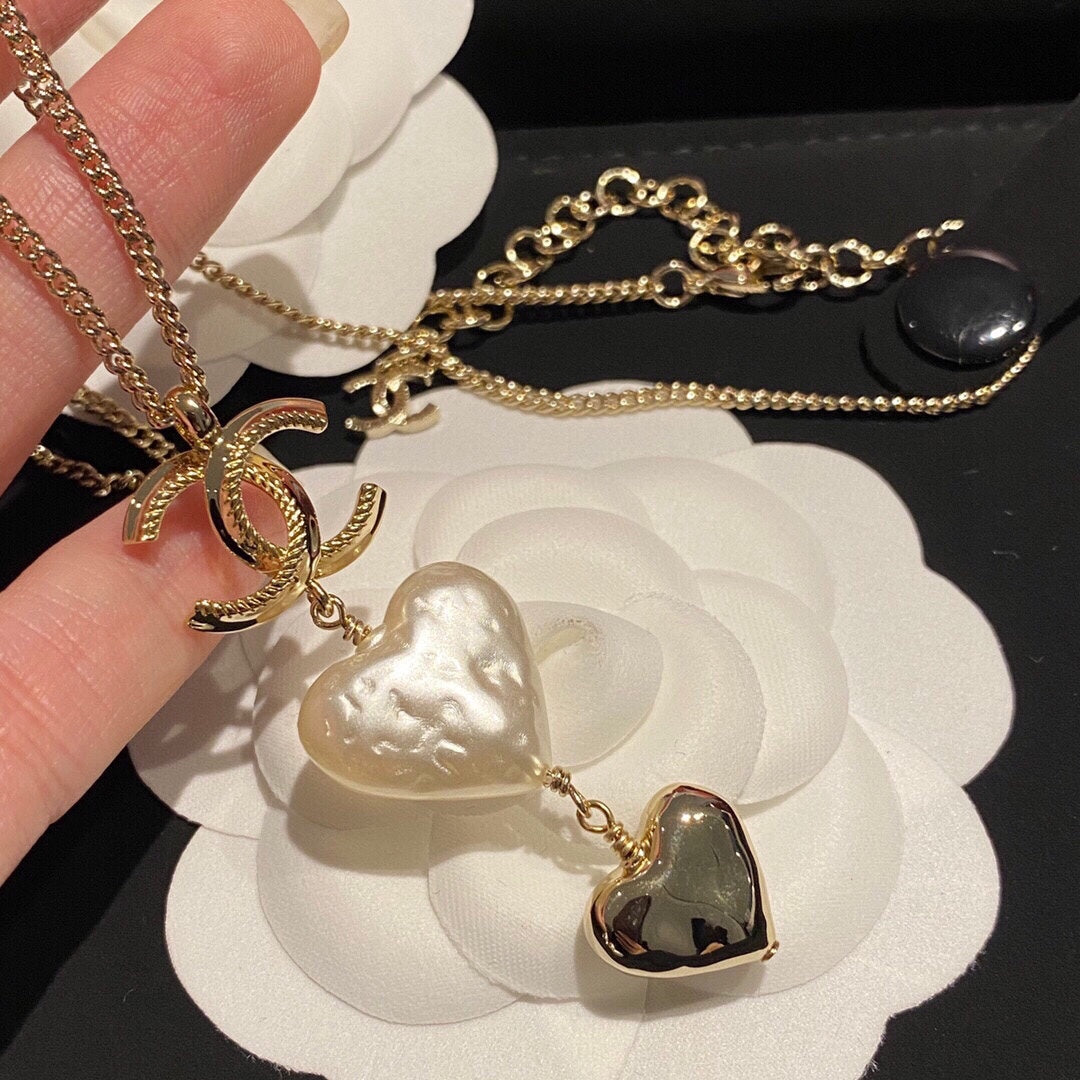 Heart Pearl-Detail Pendant Necklace – Pearl Detail – Design 008 front product view