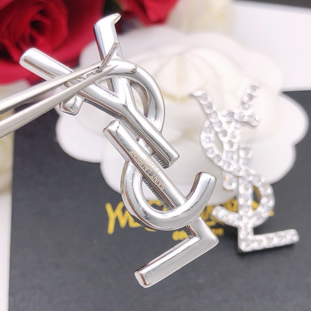 Geometric Emblem Stud Earrings in Silver-Tone – Design 007 close-up detail
