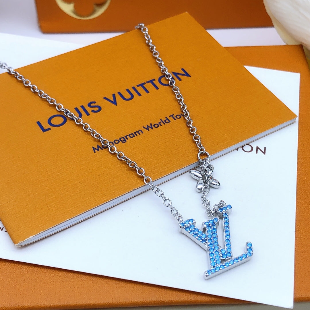 Geometric Emblem Pendant Necklace in Gold-Tone – Design 017 close-up detail