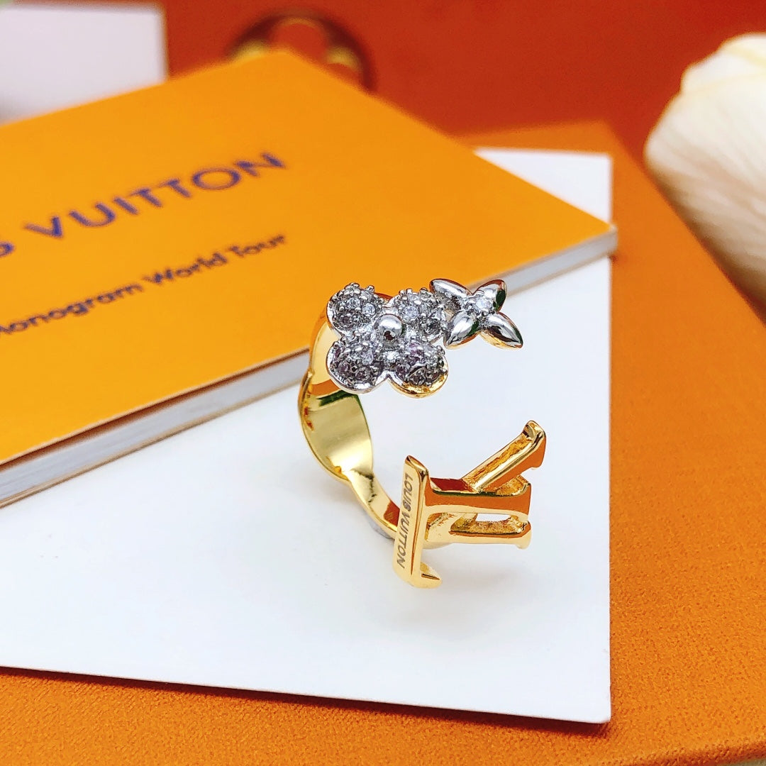 Geometric Emblem Statement Ring in Gold-Tone – Design 012 main product view