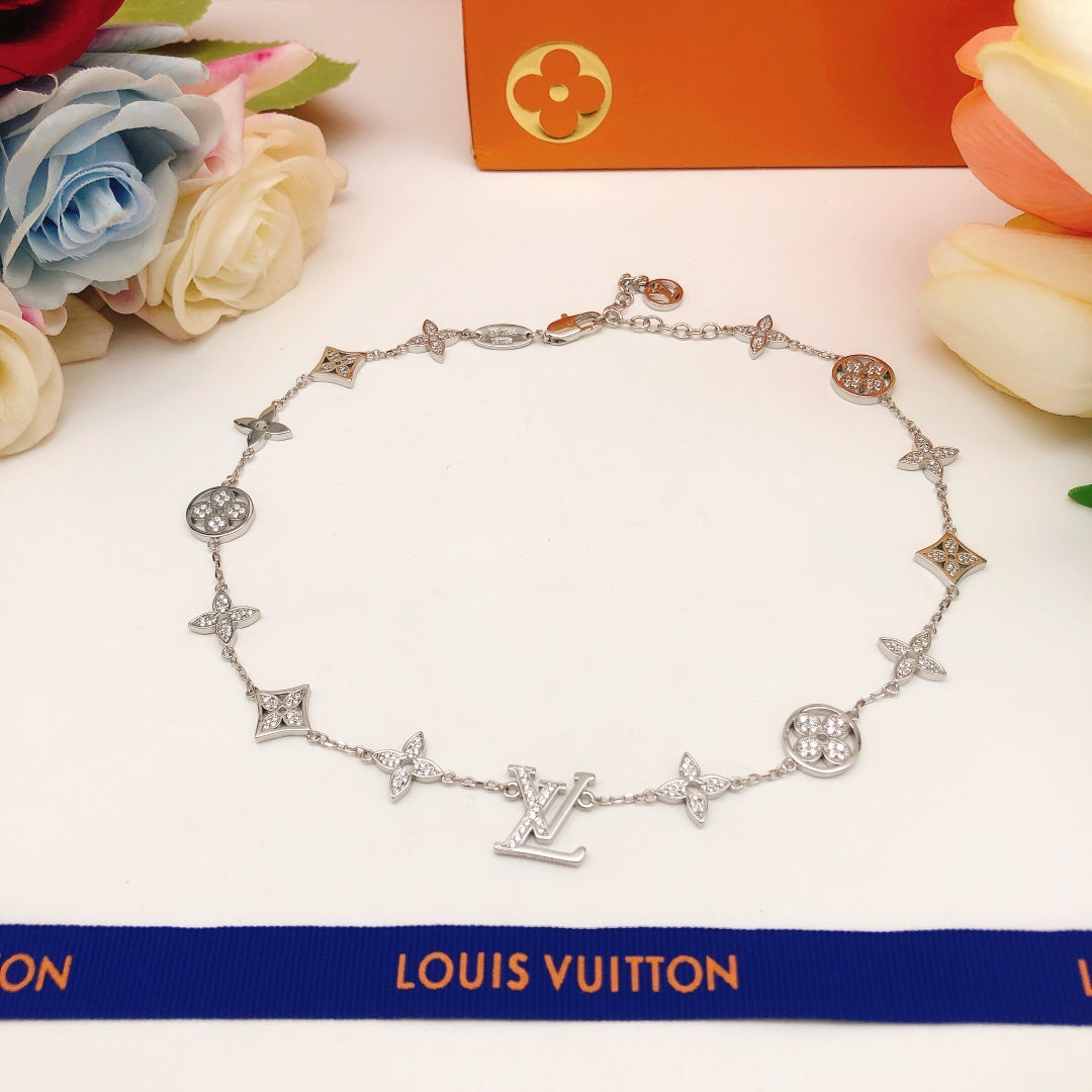 Geometric Emblem Pendant Necklace in Silver-Tone – Silver Detail – Design 004 main product view