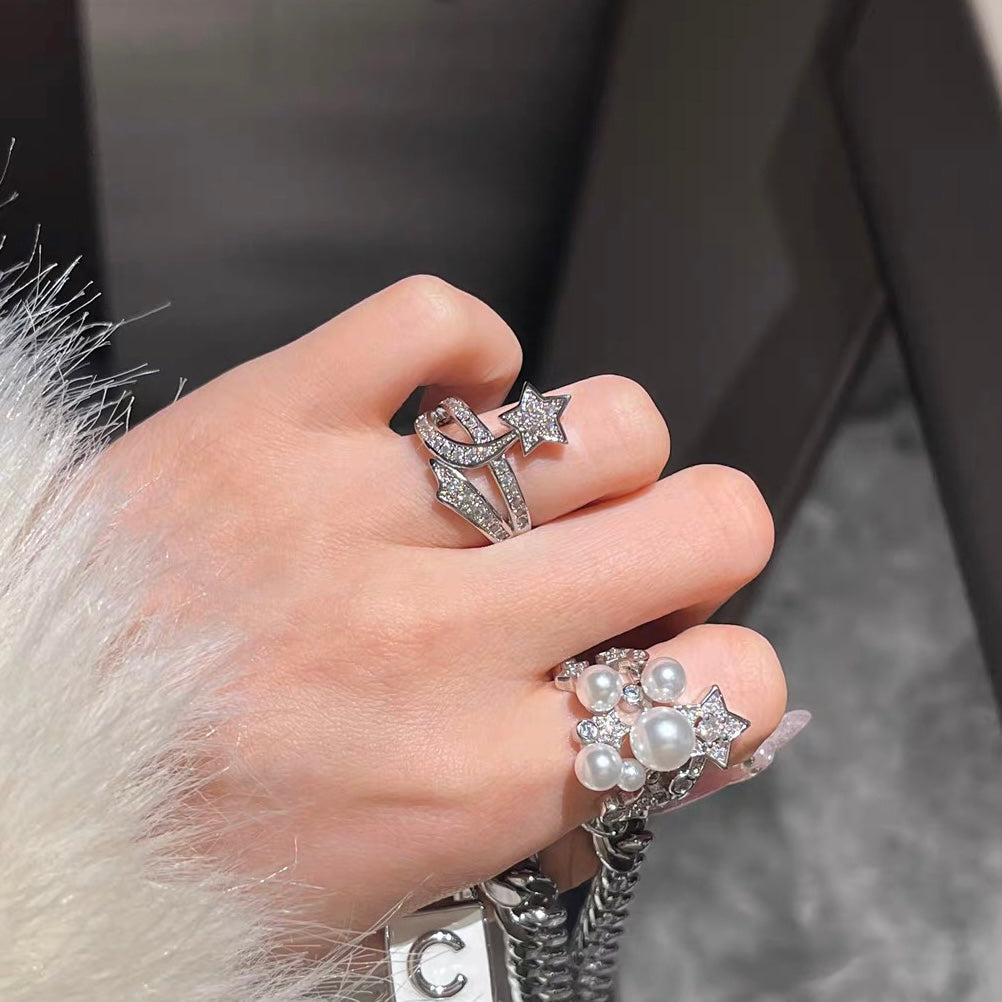 Signature Emblem Statement Ring in Gold-Tone – Design 001 side detail