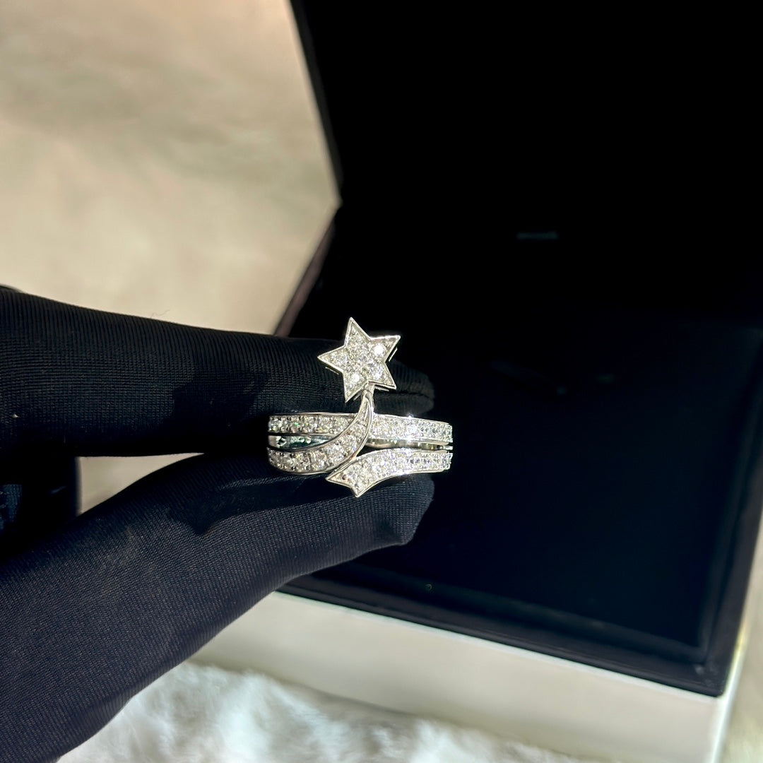 Signature Emblem Statement Ring in Gold-Tone – Design 001 close-up detail