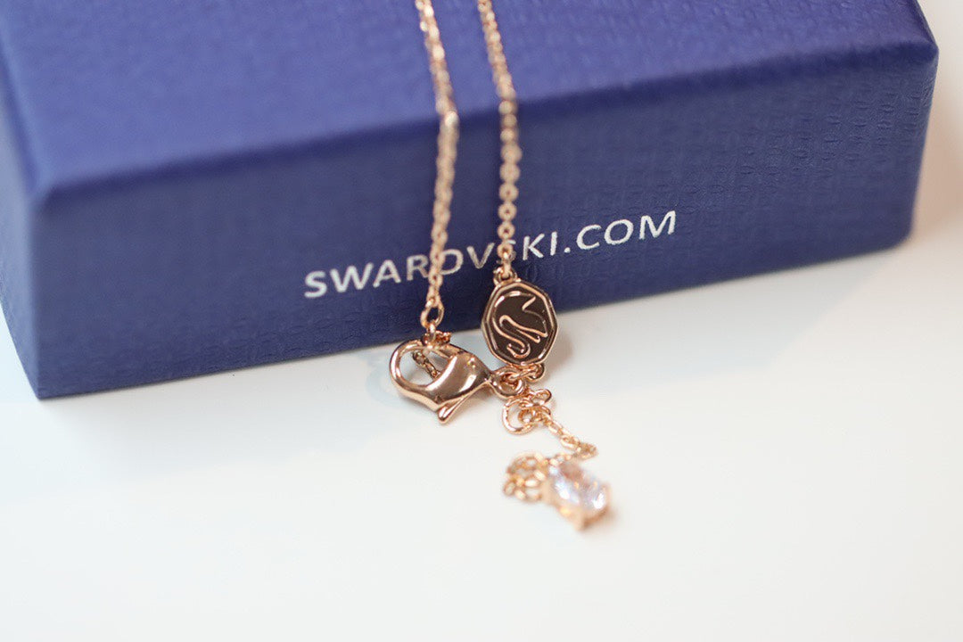 Heart Collarbone Necklace in Rose-Gold-Tone styled product view
