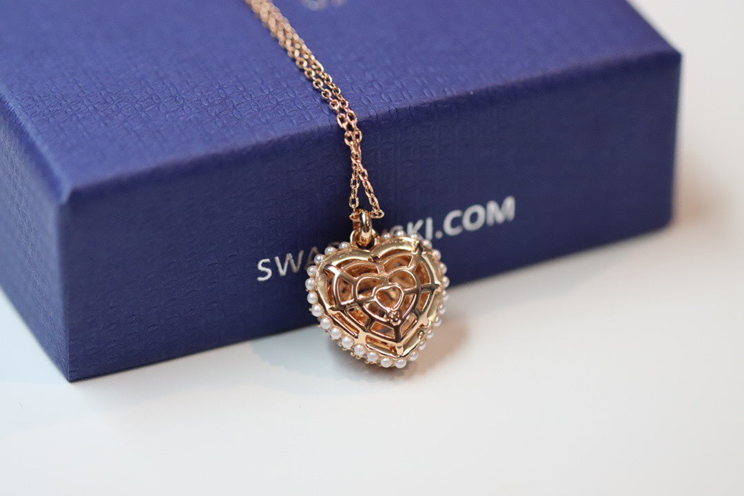 Heart Collarbone Necklace in Rose-Gold-Tone side detail