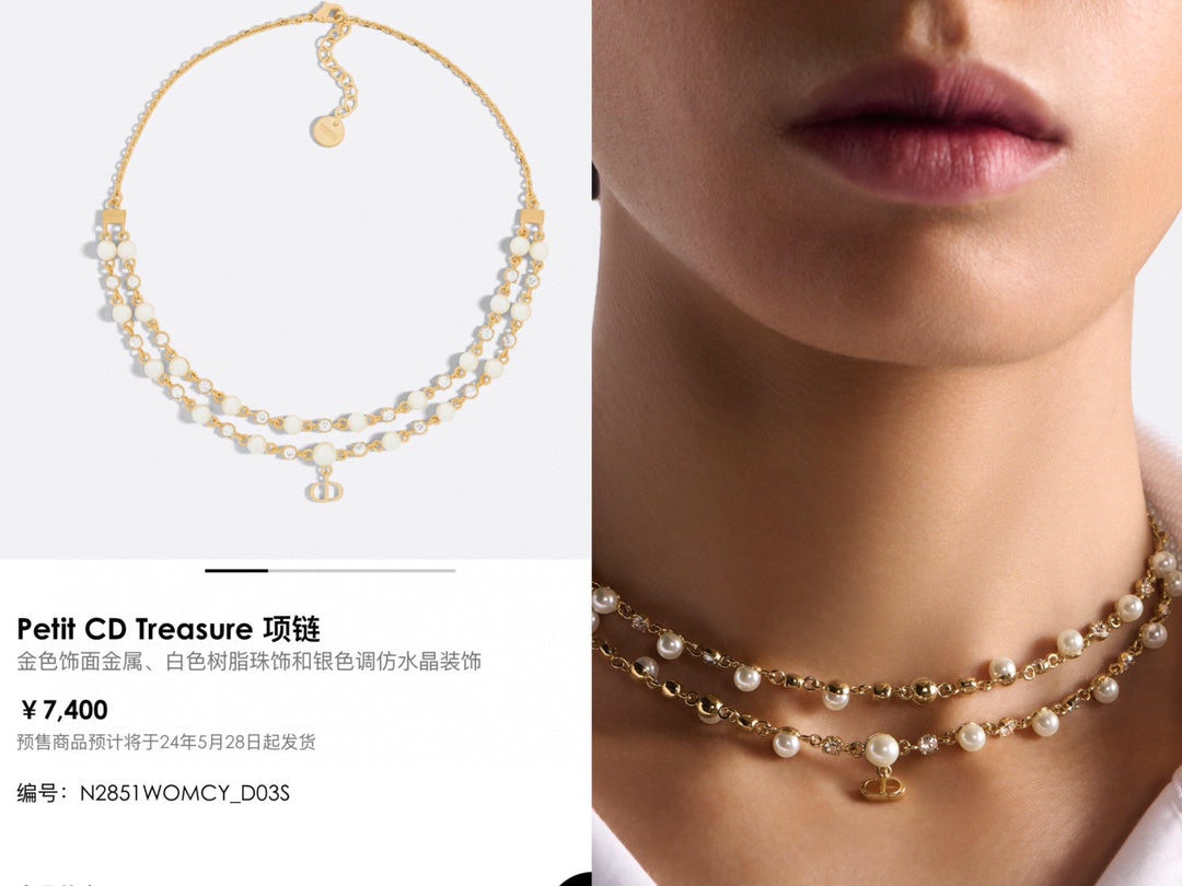 Geometric Emblem Double-Layer Pendant Necklace – Silver Detail – Design 002 styled product view