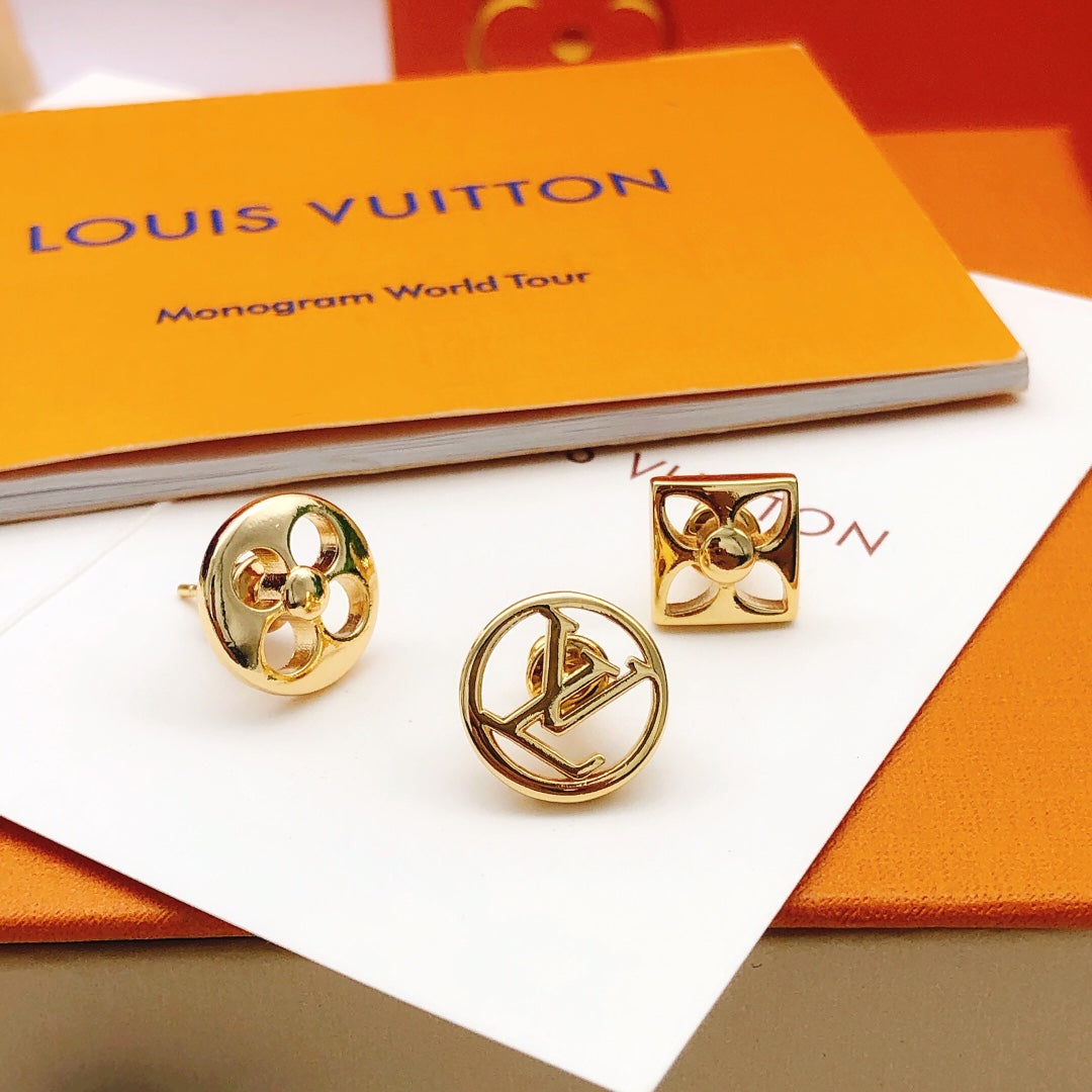 Geometric Emblem Stud Earrings in Gold-Tone – Design 032 detail view