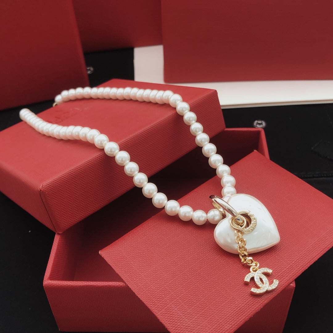 Heart Pearl-Detail Pendant Necklace – Pearl Detail – Design 003 main product view