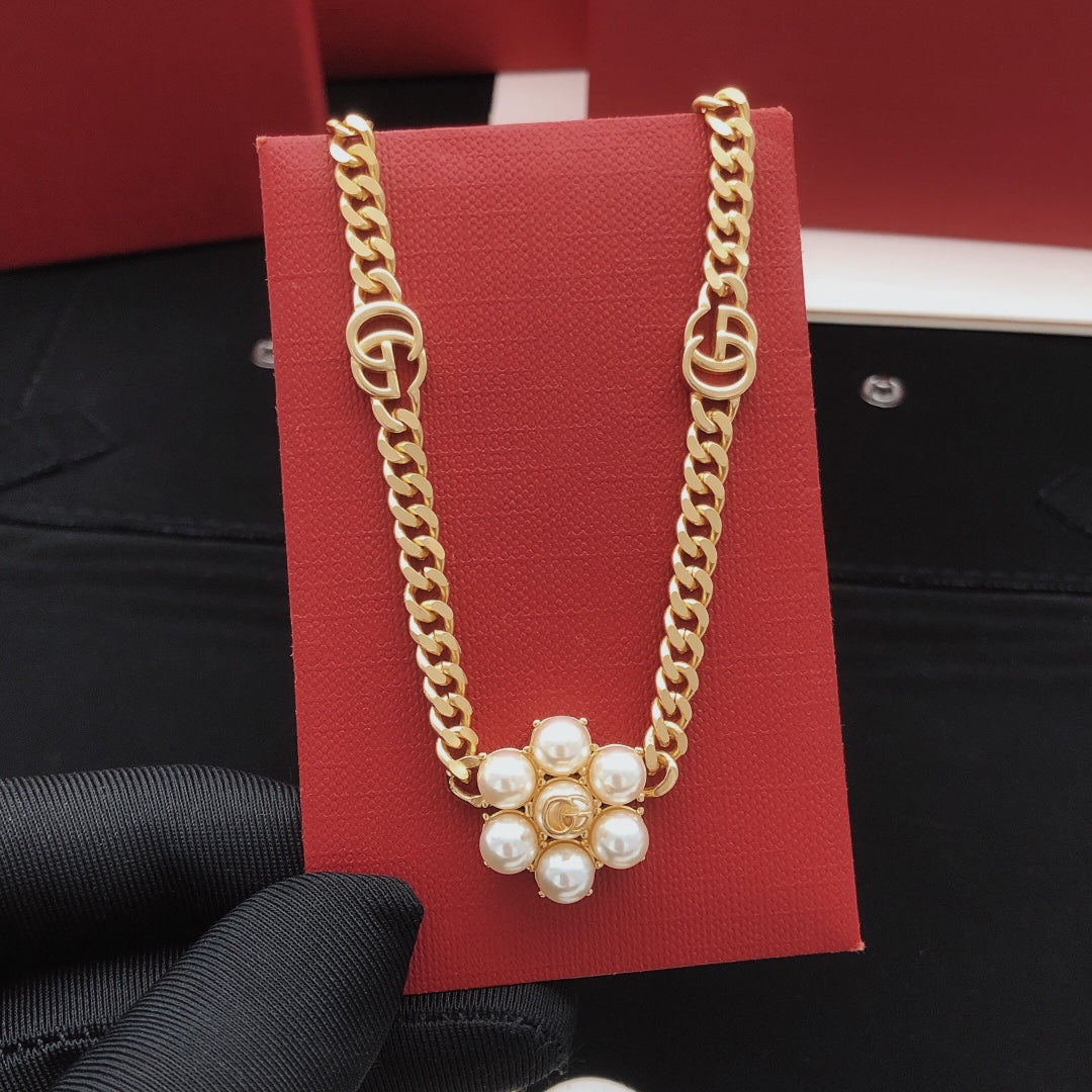 Floral Pendant Necklace in Gold-Tone – Design 002 detail view