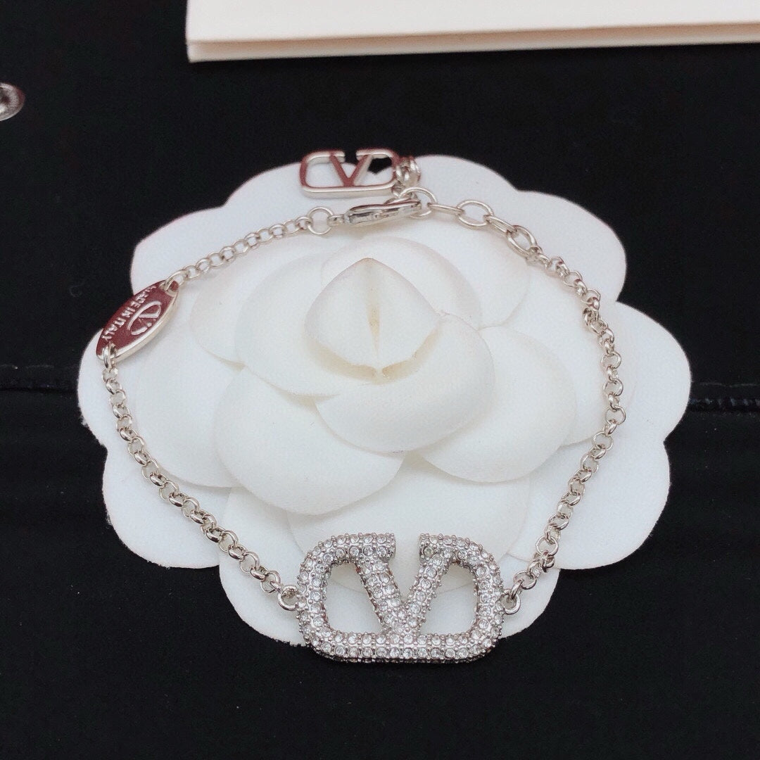 V Emblem Crystal-Accent Bracelet – Design 02 detail view