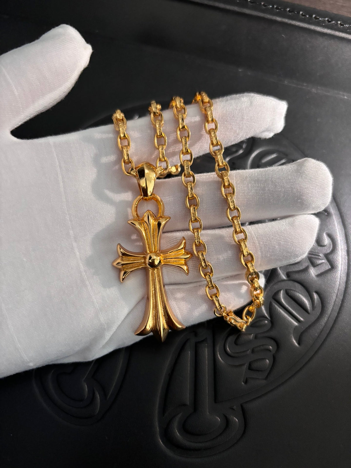 Cross Pendant Necklace in Gold-Tone – Design 02 side detail