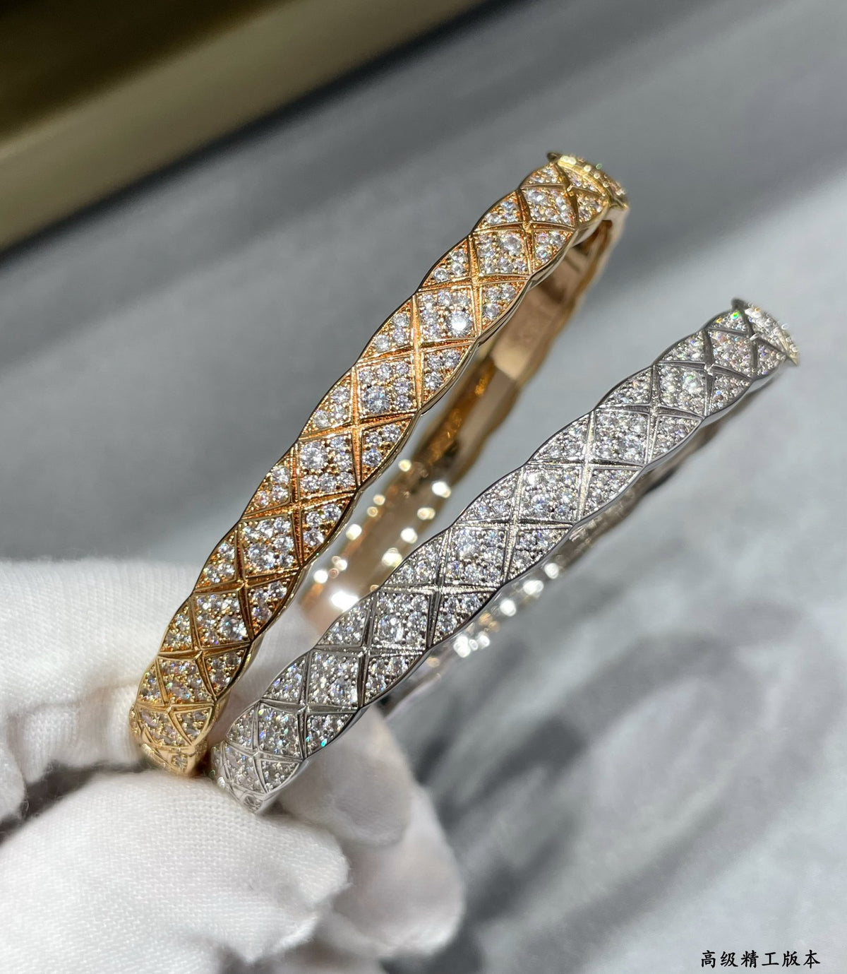 Signature Emblem Bangle in Polished Metal-Tone – Design 032 side detail