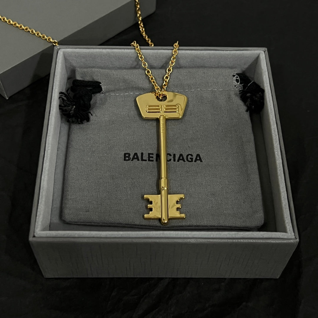 Geometric Emblem Pendant Necklace in Polished Metal-Tone – Design 085 close-up detail