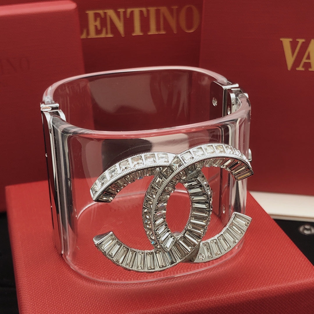 Signature Emblem Bangle in Gold-Tone – White Detail – Design 002 front product view