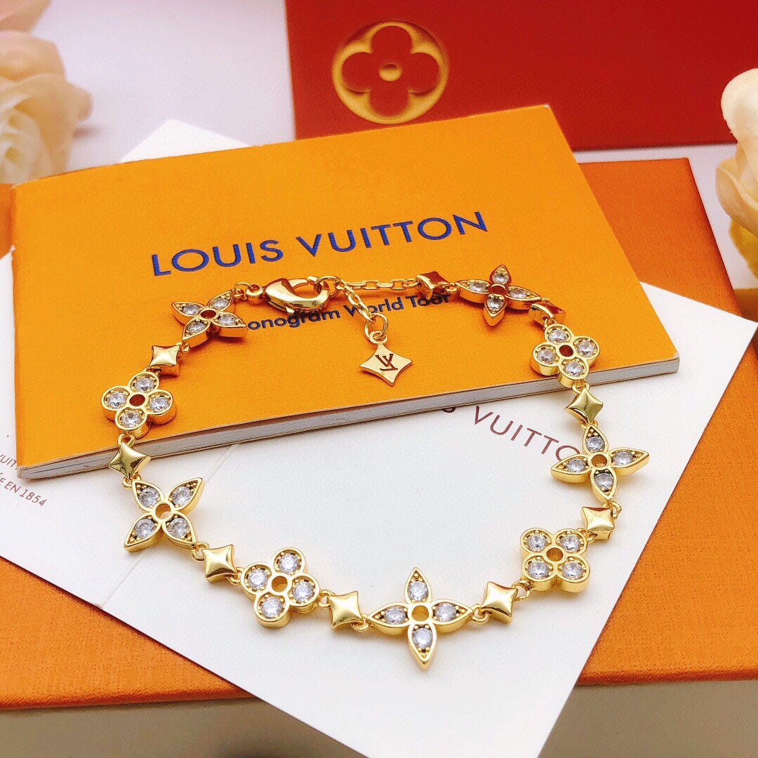 Floral Bracelet in Gold-Tone – Design 006 main product view