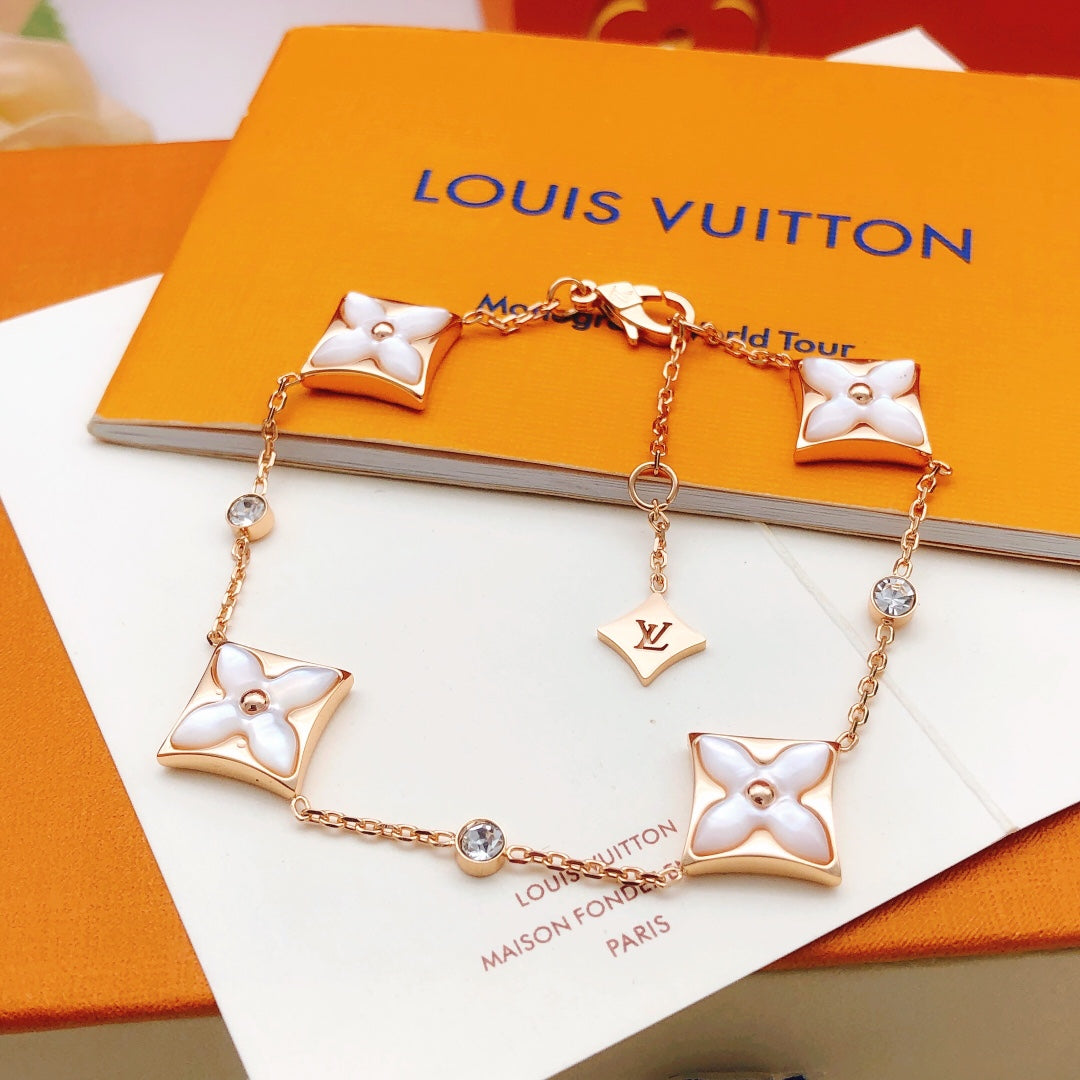 Geometric Emblem Bracelet in Rose-Gold-Tone – Rose Gold Detail – Design 012 side detail