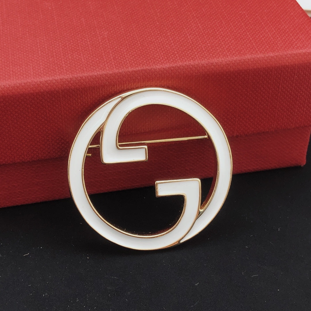Geometric Emblem Jewelry Accessory in Gold-Tone – Design 007 close-up detail