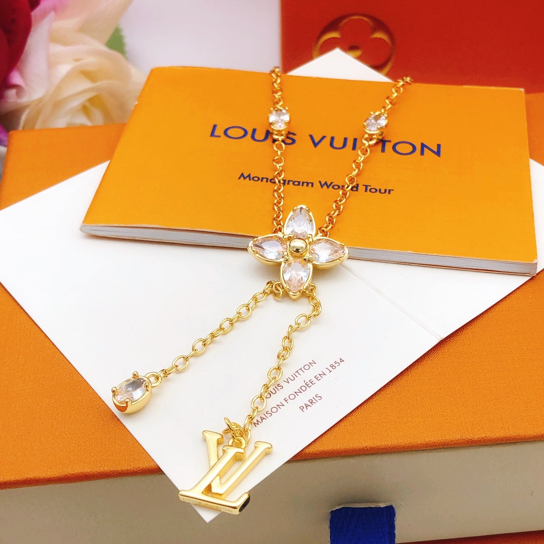 Geometric Emblem Pendant Necklace in Gold-Tone – Design 069 side detail