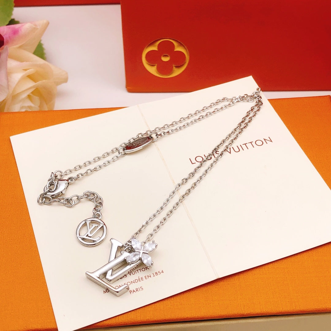 Geometric Emblem Pendant Necklace in Silver-Tone – Silver Detail – Design 008 close-up detail