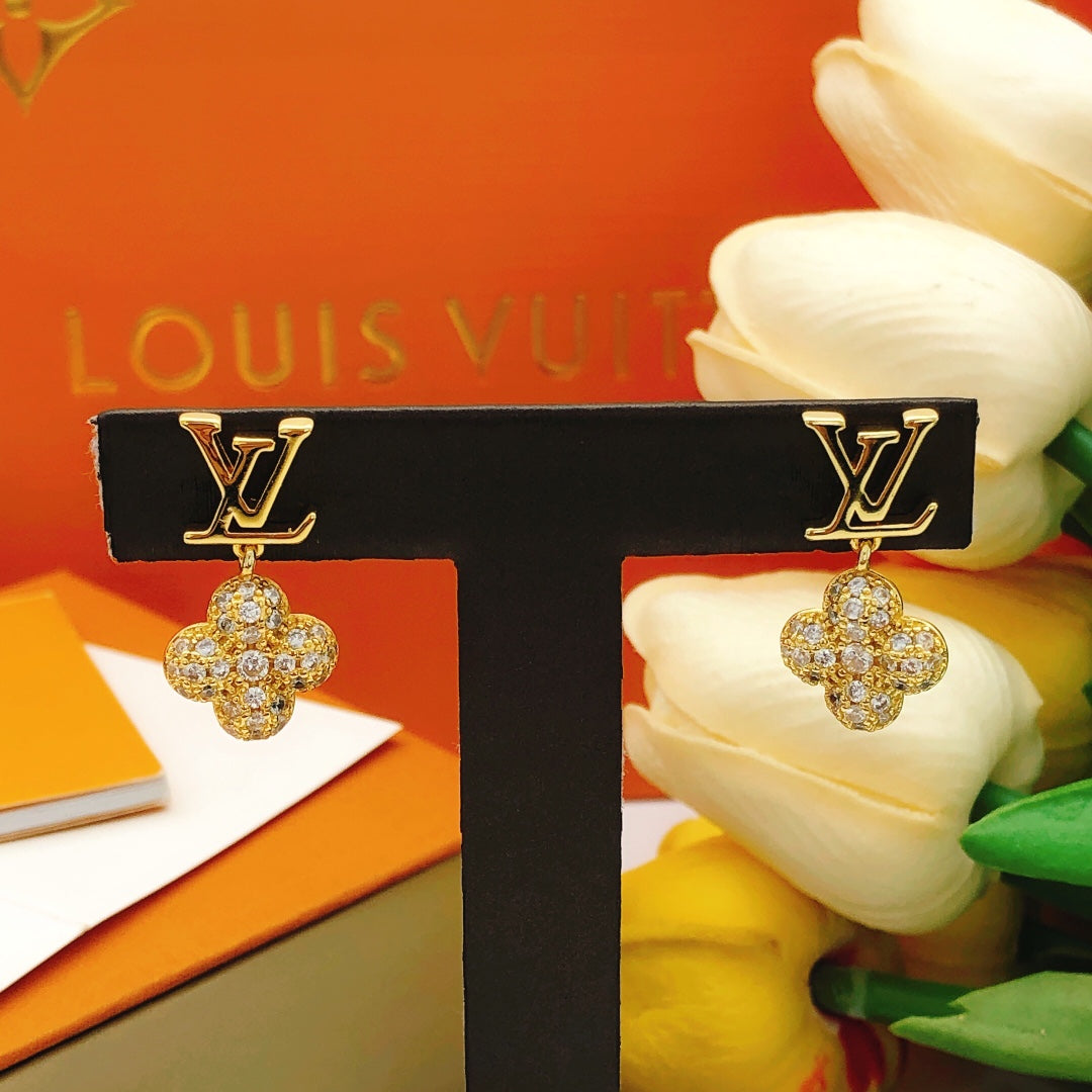 Floral Pendant Necklace in Gold-Tone – Design 005 styled product view