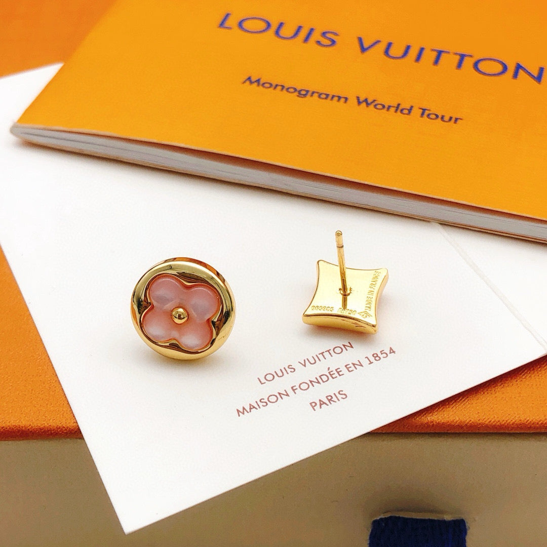 Floral Stud Earrings in Gold-Tone – Pink Detail – Design 002 side detail