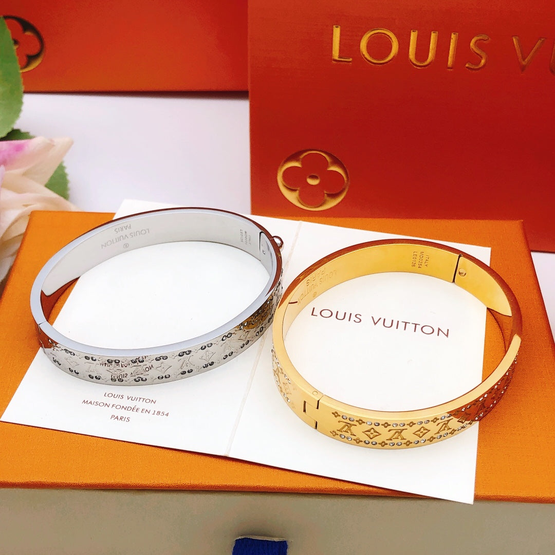 Geometric Emblem Bangle in Gold-Tone – Design 012 main product view