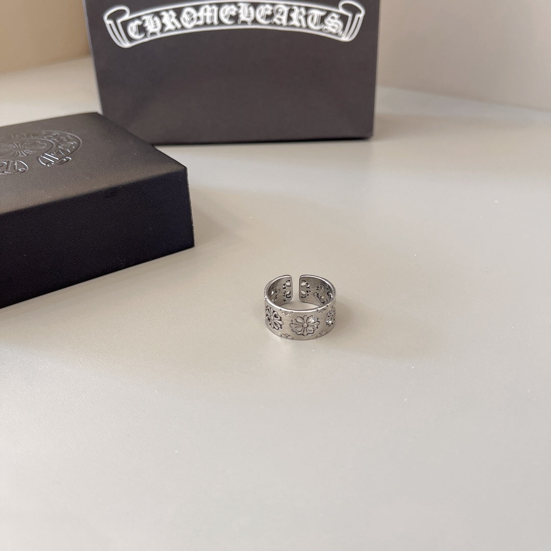 Gothic Emblem Statement Ring in Metal-Tone – Design 04 close-up detail