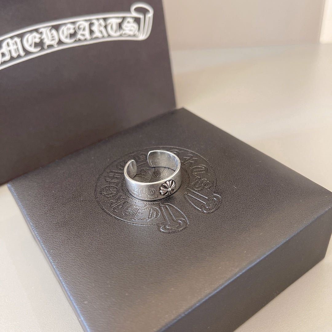 Gothic Emblem Statement Ring in Metal-Tone – Design 05 detail view