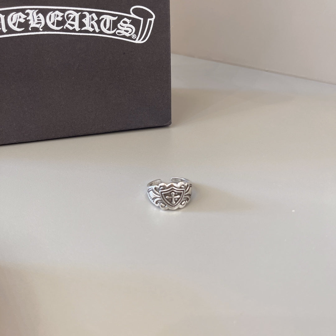 Gothic Emblem Statement Ring in Metal-Tone – Design 02 close-up detail