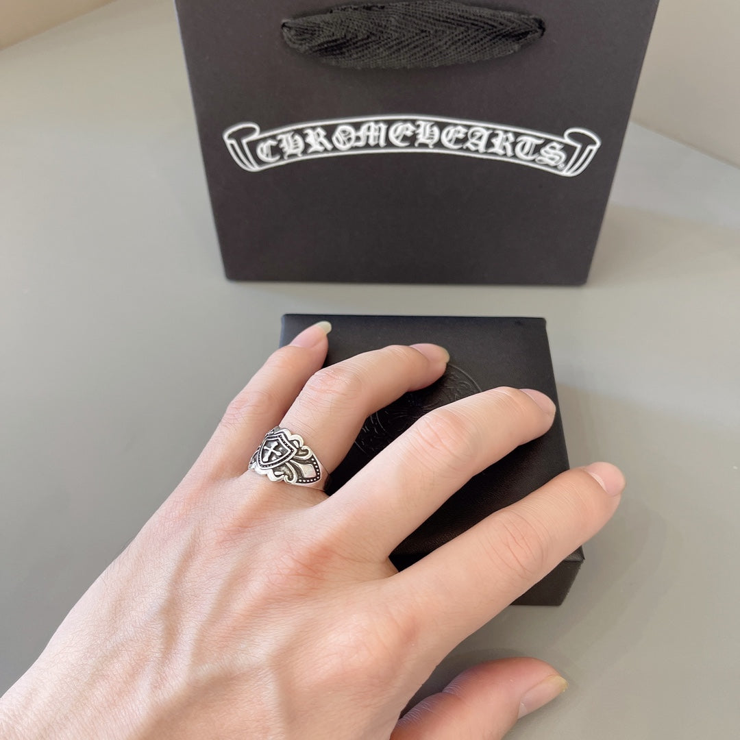 Gothic Emblem Statement Ring in Metal-Tone – Design 02 detail view