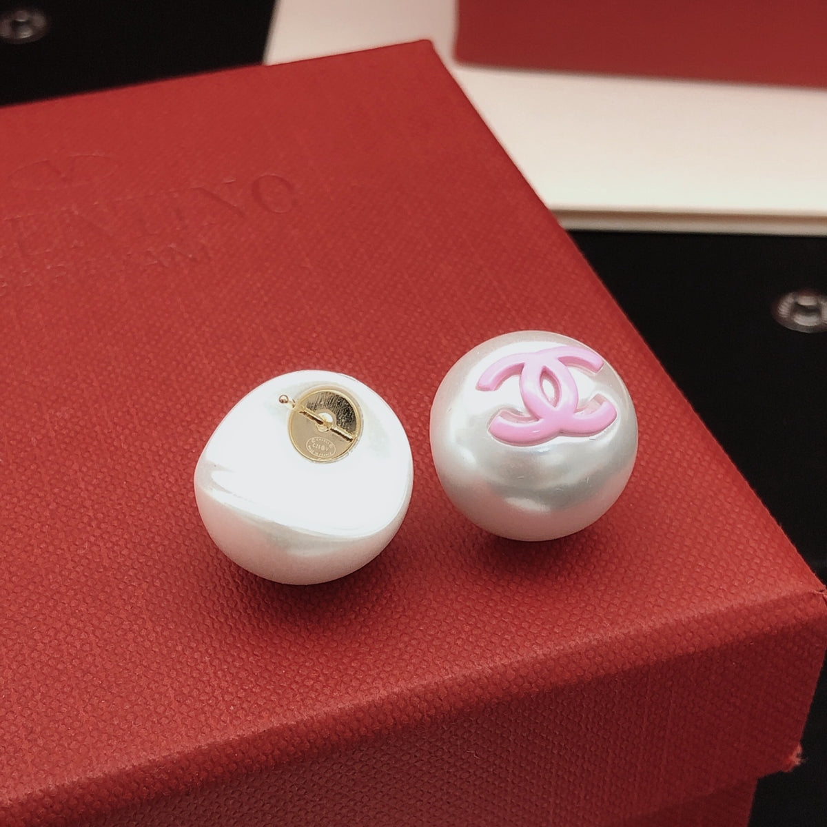 Pearl Pearl-Detail Stud Earrings – Pearl Detail – Design 003 styled product view
