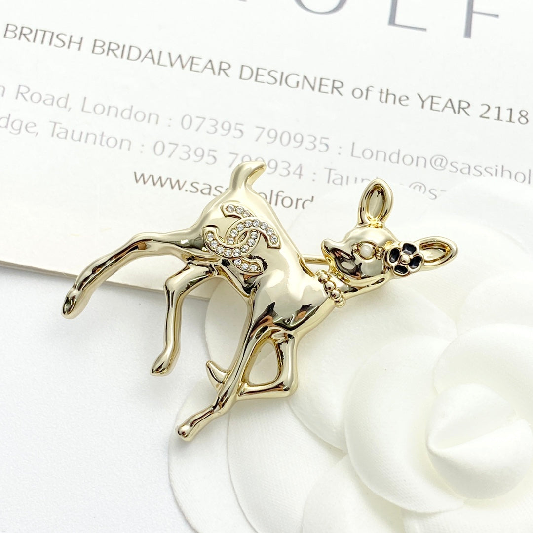 Camellia Brooch in Black-Tone detail view