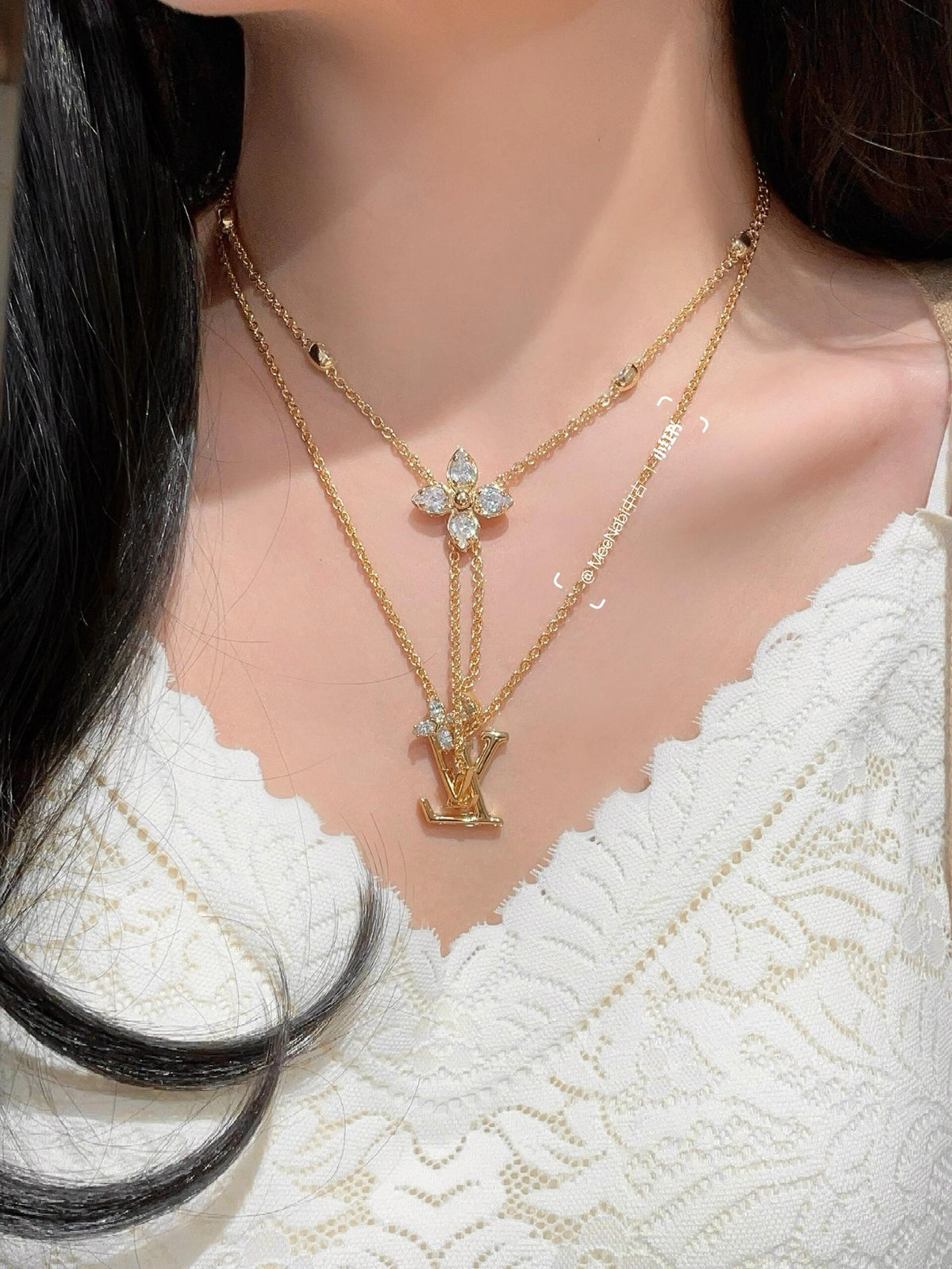 Geometric Emblem Pendant Necklace in Gold-Tone – Design 069 detail view