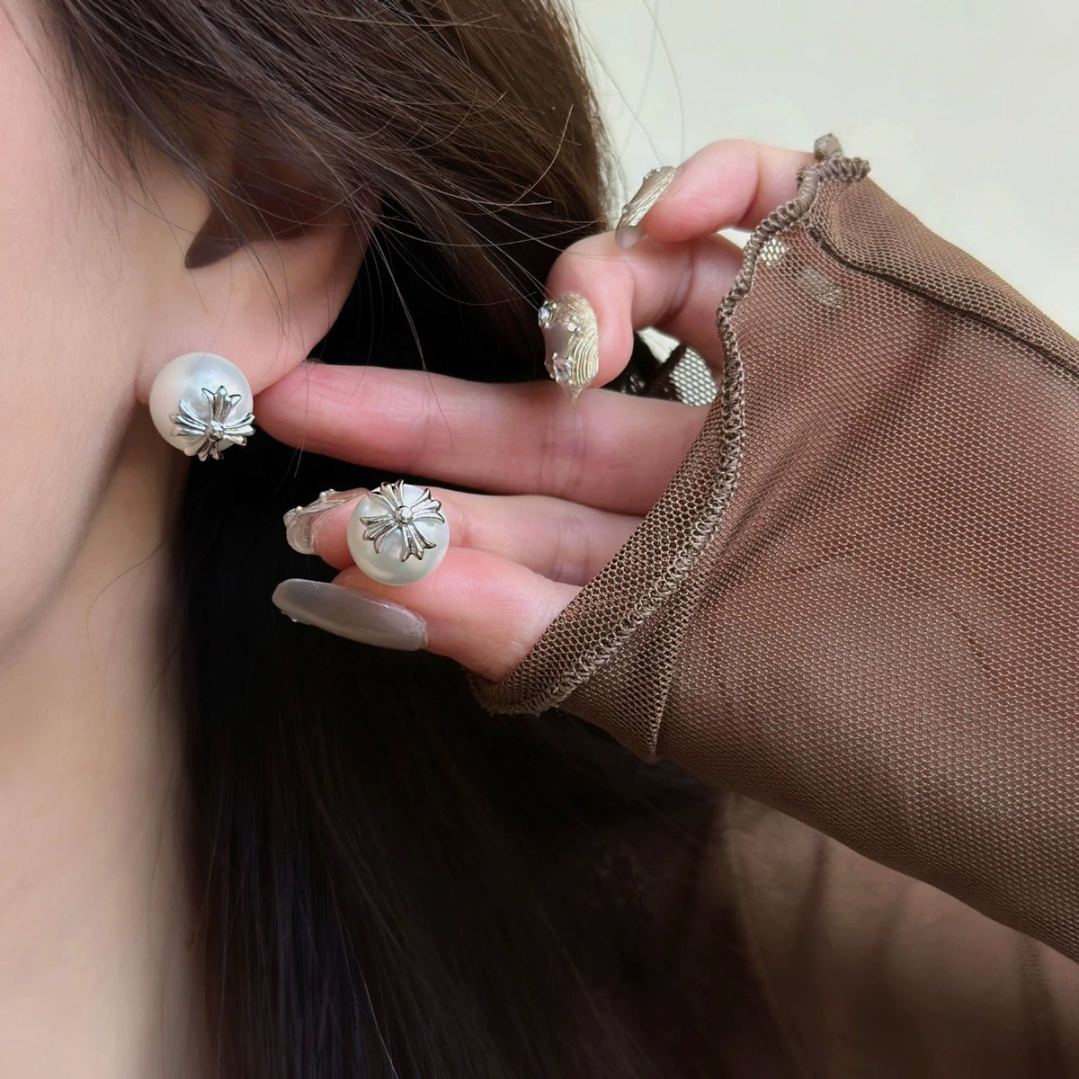 Cross Stud Earrings in Antique Silver-Tone – Design 02 detail view