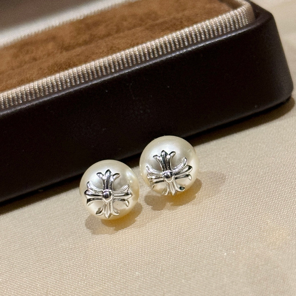 Cross Stud Earrings in Antique Silver-Tone – Design 02 detail view