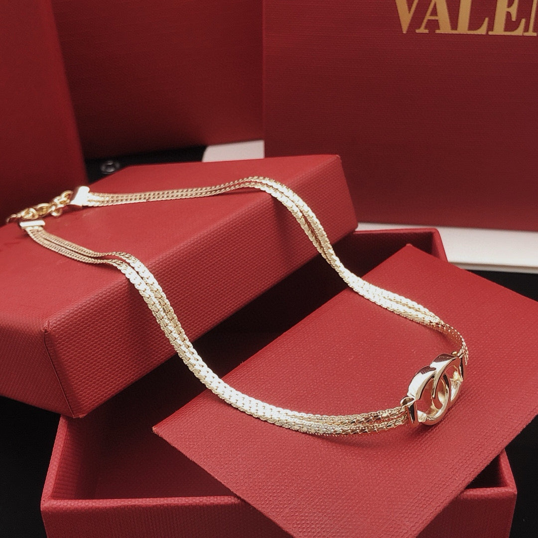 Signature Emblem Pendant Necklace in Gold-Tone – Design 038 side detail