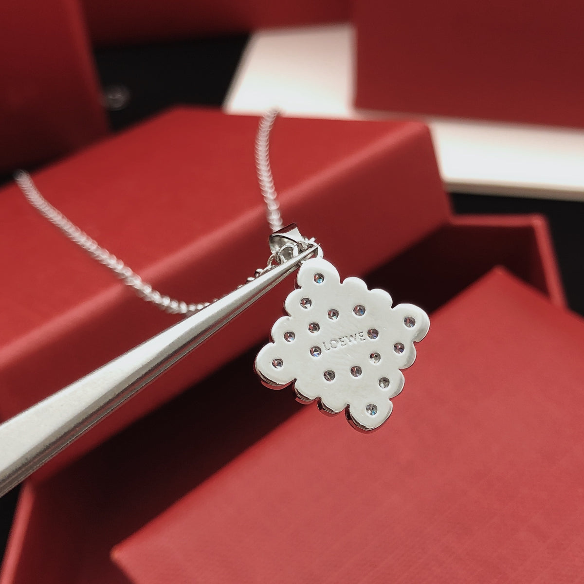 Sculptural Pendant Necklace in Polished Metal-Tone – Design 02 front view