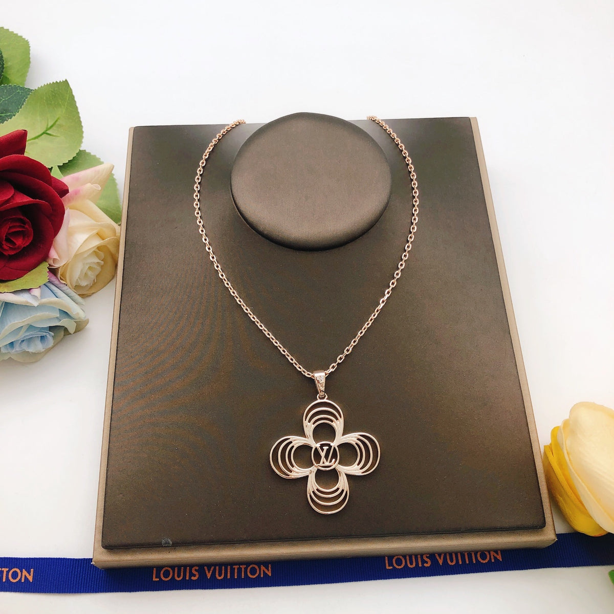 Floral Pendant Necklace in Rose-Gold-Tone – Rose Gold Detail main product view