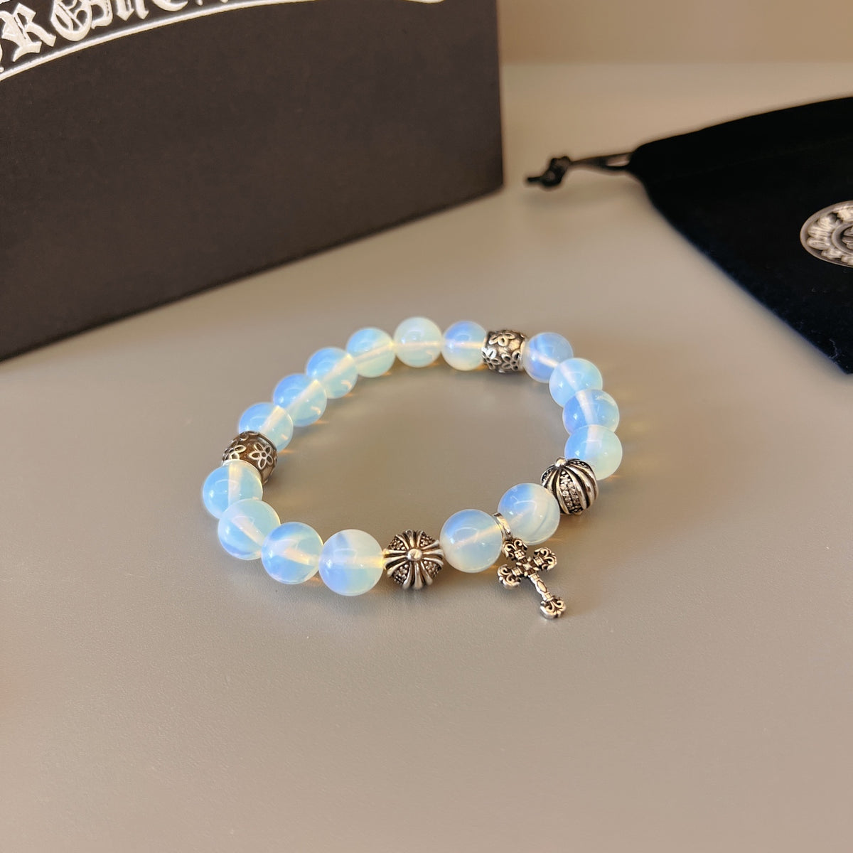 Gothic Emblem Beaded Bracelet in Metal-Tone – Design 11 detail view