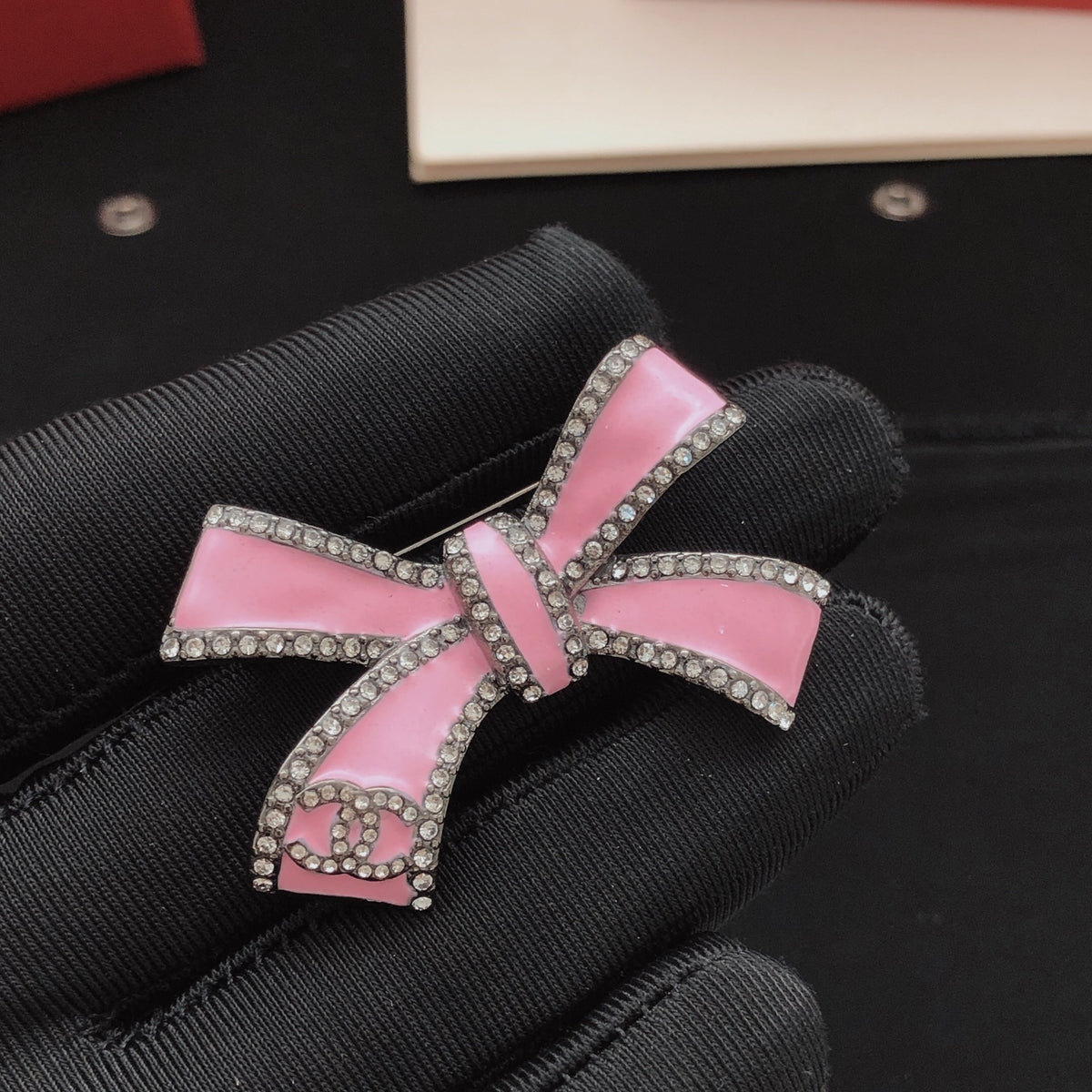 Bow Brooch in Gold-Tone – Pink Detail front product view