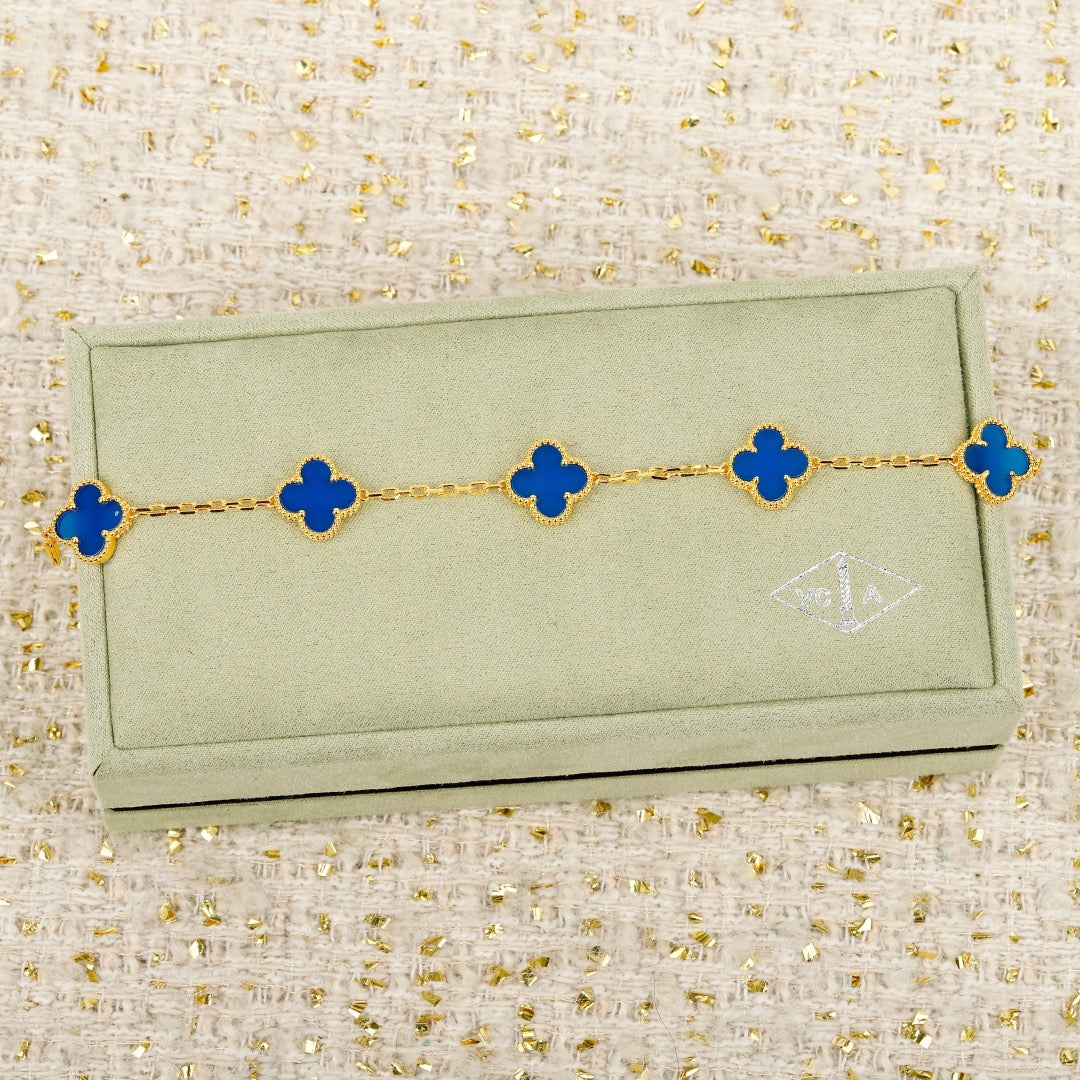 Five-Motif Clover Bracelet in Gold-Tone front product view