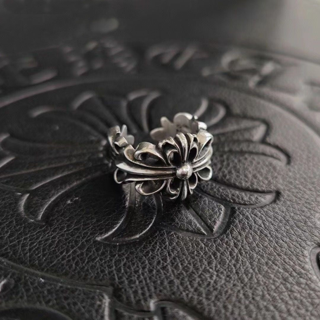Cross Statement Ring in Antique Silver-Tone – Design 02 detail view