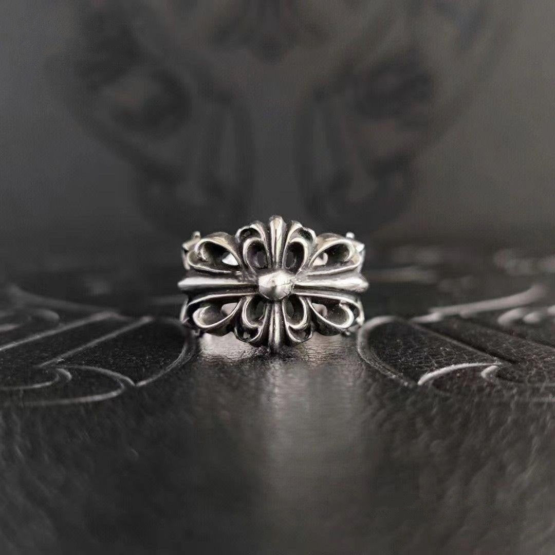 Cross Statement Ring in Antique Silver-Tone – Design 02 side detail